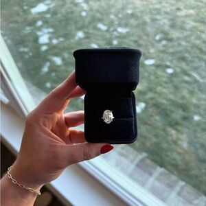 5.02 Carat Oval Engagement Ring Color E Clarity VVS2